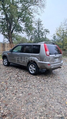 Nissan X-Trail 2001, 280,000 km - 2.0 l - Qusar