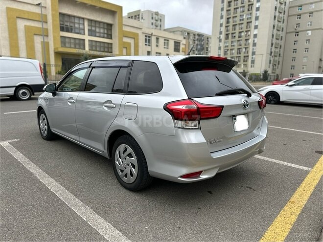 Toyota Corolla Fielder 2018, 140,000 km - 1.5 l - Bakı