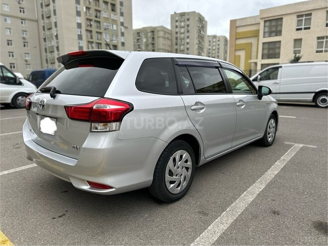 Toyota Corolla Fielder 2018, 140,000 km - 1.5 l - Bakı
