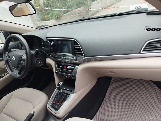 Hyundai Elantra 2016, 208,000 km - 2.0 l - Bakı