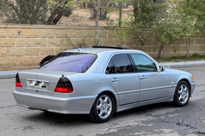 Mercedes C 230 1998, 320,000 km - 2.3 l - Bakı