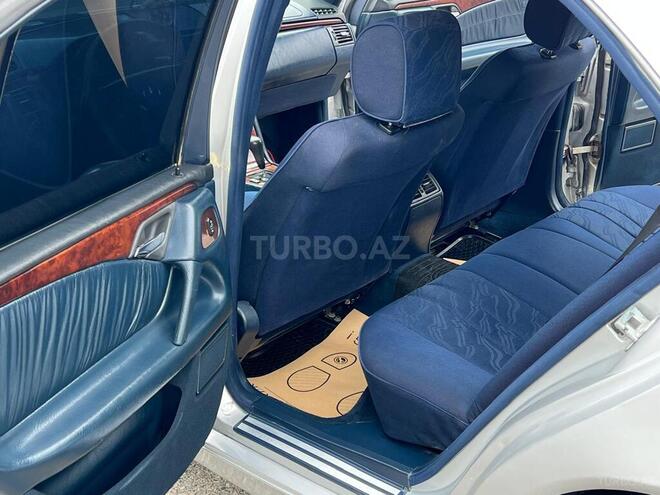 Mercedes E 230 1996, 324,243 km - 2.3 l - Sumqayıt