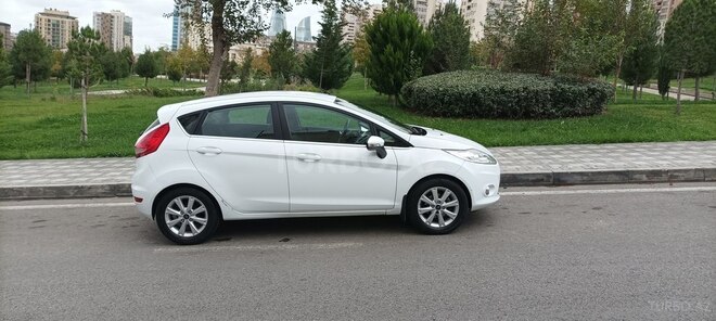 Ford Fiesta 2012, 137,000 km - 1.4 l - Bakı
