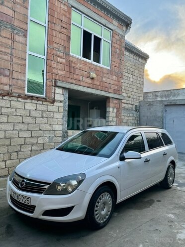 Opel Astra 2009, 193,000 km - 1.4 l - Mingəçevir