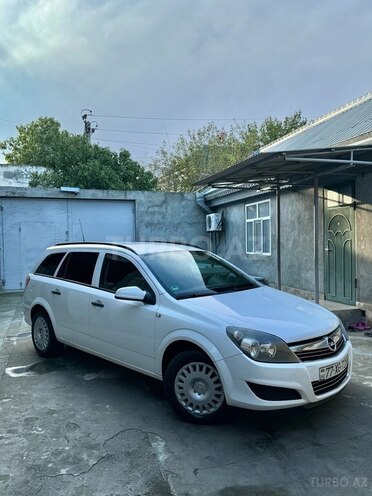 Opel Astra 2009, 193,000 km - 1.4 l - Mingəçevir