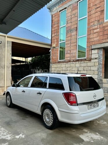 Opel Astra 2009, 193,000 km - 1.4 l - Mingəçevir