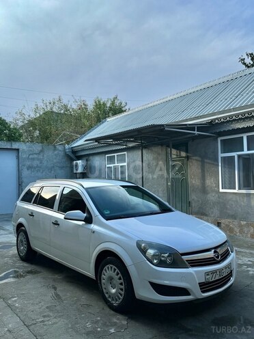 Opel Astra 2009, 193,000 km - 1.4 l - Mingəçevir
