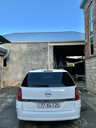 Opel Astra 2009, 193,000 km - 1.4 l - Mingəçevir