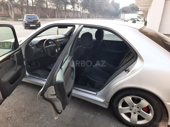 Mercedes E 220 d 2001, 650,000 km - 2.2 l - Bakı