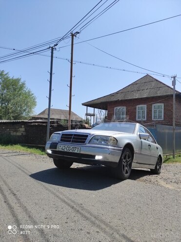 Mercedes C 220 1995, 300,000 km - 2.2 l - Lənkəran