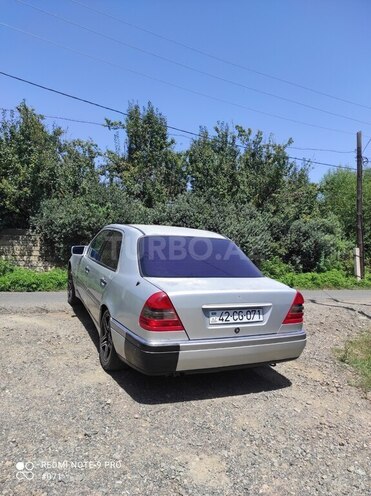 Mercedes C 220 1995, 300,000 km - 2.2 l - Lənkəran