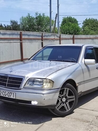Mercedes C 220 1995, 300,000 km - 2.2 l - Lənkəran