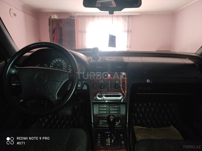 Mercedes C 220 1995, 300,000 km - 2.2 l - Lənkəran