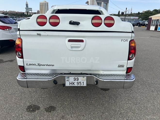 Mitsubishi L200 2014, 287,000 km - 2.5 l - Göyçay