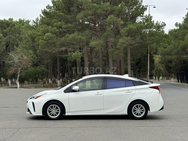 Toyota Prius 2019, 55,630 km - 1.8 l - Sumqayıt