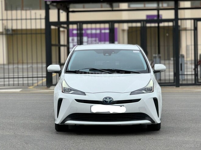 Toyota Prius 2019, 55,630 km - 1.8 l - Sumqayıt