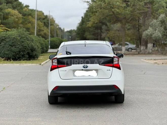 Toyota Prius 2019, 55,630 km - 1.8 l - Sumqayıt