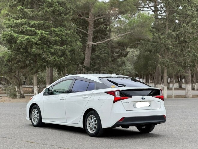Toyota Prius 2019, 55,630 km - 1.8 l - Sumqayıt