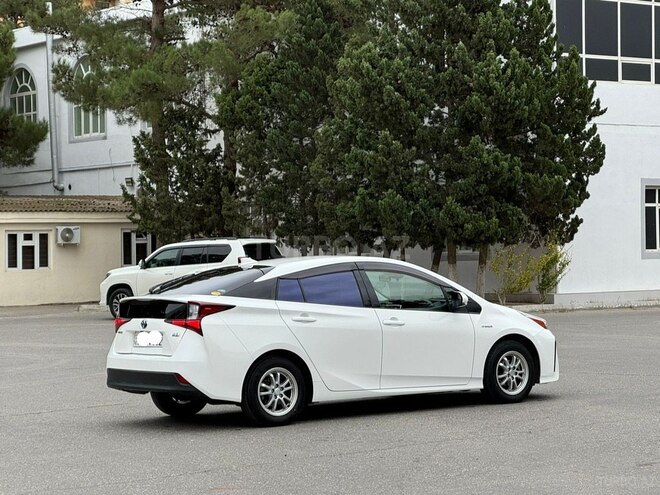 Toyota Prius 2019, 55,630 km - 1.8 l - Sumqayıt