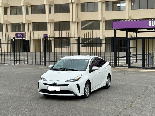 Toyota Prius 2019, 55,630 km - 1.8 l - Sumqayıt