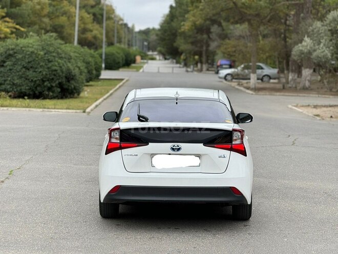 Toyota Prius 2019, 55,630 km - 1.8 l - Sumqayıt