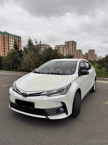 Toyota Corolla 2017, 115,400 km - 1.8 л - Sumqayıt