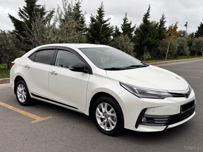 Toyota Corolla 2017, 115,400 km - 1.8 л - Sumqayıt
