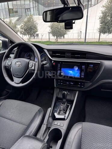 Toyota Corolla 2017, 115,400 km - 1.8 л - Sumqayıt
