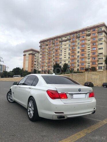 BMW 750 2009, 135,000 km - 4.4 л - Bakı