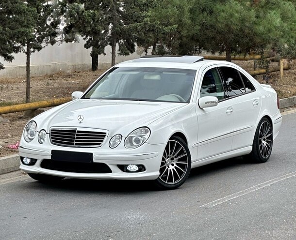 Mercedes E 320 2002, 299,000 km - 3.2 л - Bakı