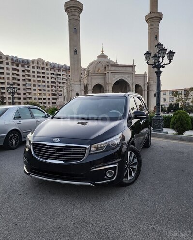 Kia Carnival 2015, 270,000 km - 2.2 l - Bakı