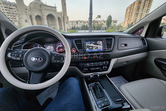 Kia Carnival 2015, 270,000 km - 2.2 l - Bakı