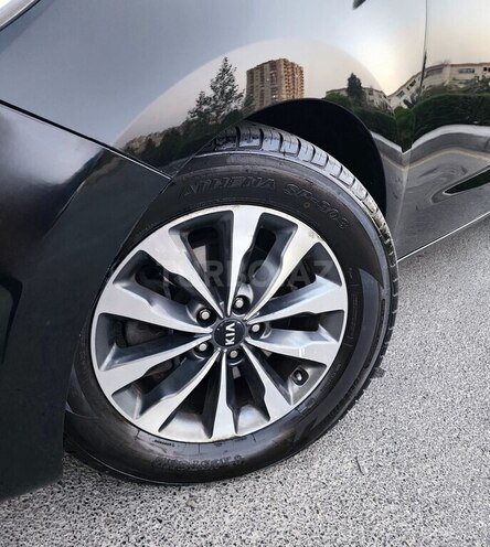 Kia Carnival 2015, 270,000 km - 2.2 l - Bakı
