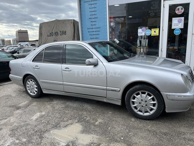 Mercedes E 270 2000, 386,625 km - 2.7 l - Bakı