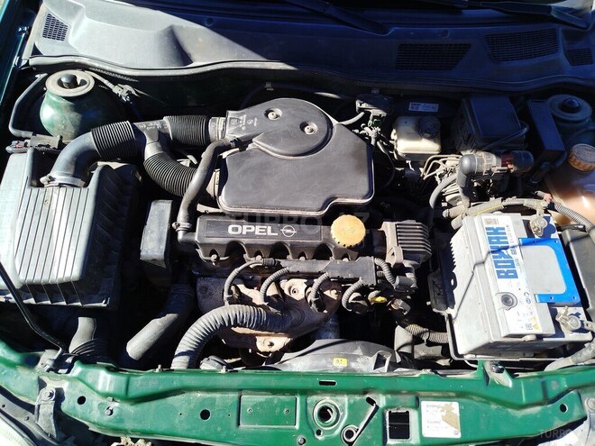Opel Astra 1998, 294,200 km - 1.6 l - Qax