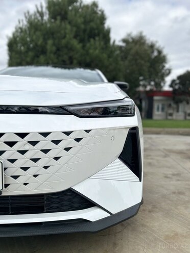 Changan Uni-V iDD	-2