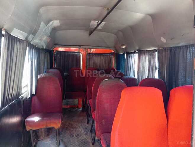 Mercedes 208 D 1990, 32,547 km - 2.0 л - Biləsuvar