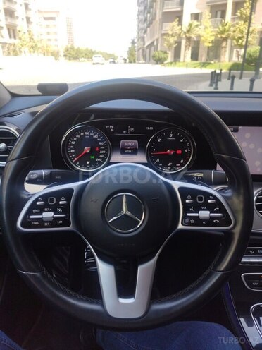 Mercedes E 200 d 2018, 68,000 km - 2.0 l - Bakı