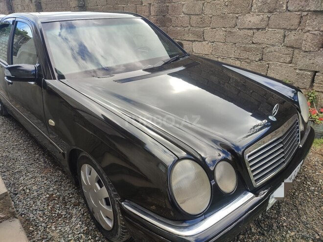 Mercedes E 320 1995, 450,000 km - 3.2 l - Bakı