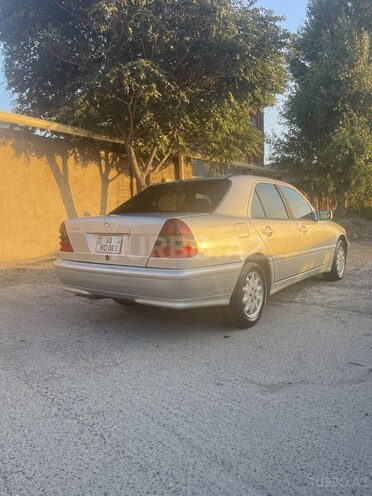 Mercedes C 200 2000, 278,000 km - 2.0 л - Bakı
