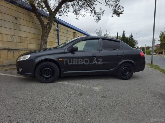 Iran Khodro Runna 2013, 200,000 km - 1.6 l - Sumqayıt