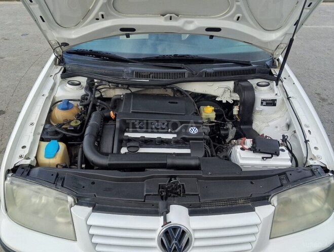 Volkswagen Bora 2001, 300,000 km - 1.4 l - Gəncə