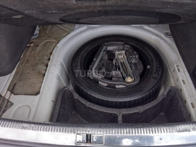 Volkswagen Bora 2001, 300,000 km - 1.4 l - Gəncə