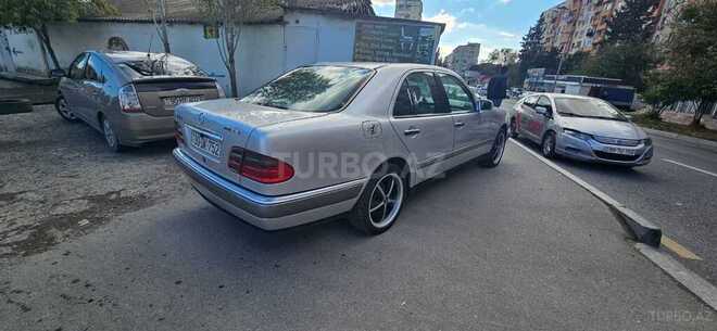 Mercedes E 280 1998, 345,234 km - 2.8 l - Bakı