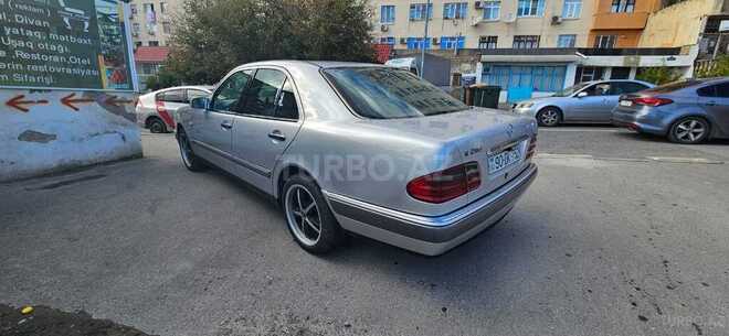Mercedes E 280 1998, 345,234 km - 2.8 l - Bakı