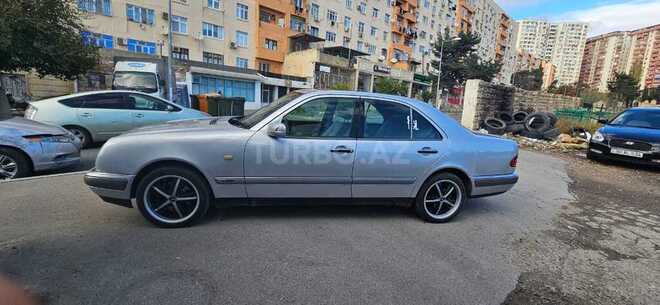 Mercedes E 280 1998, 345,234 km - 2.8 l - Bakı