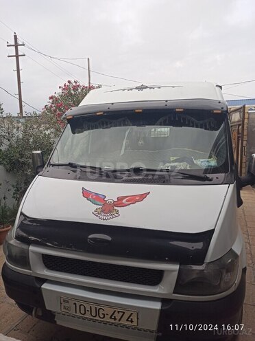 Ford Transit 2000, 488,487 km - 2.5 л - Salyan