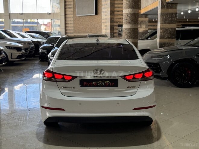 Hyundai Avante 2015, 226,000 km - 1.6 л - Bakı