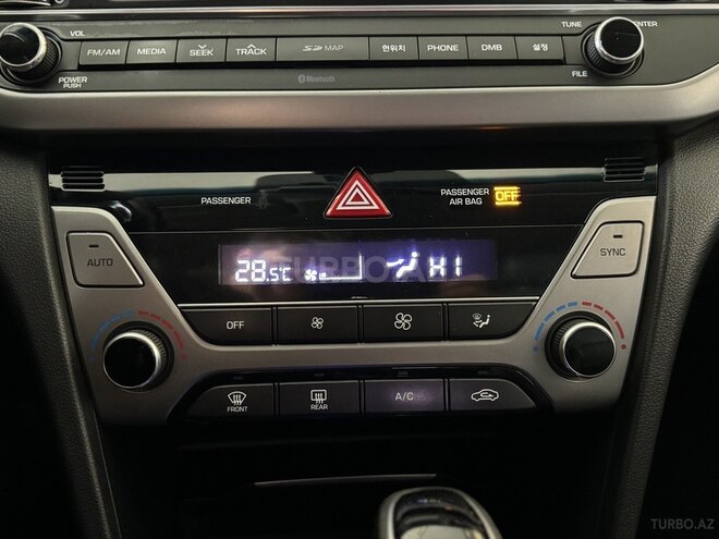 Hyundai Avante 2015, 226,000 km - 1.6 л - Bakı