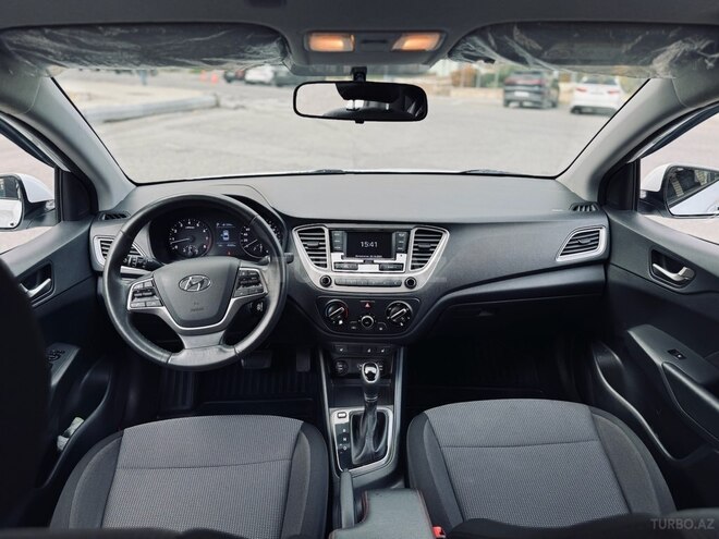 Hyundai Accent 2019, 45,000 km - 1.6 л - Bakı